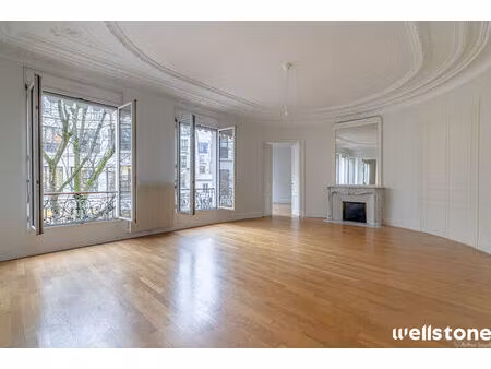 location bureau paris 75008