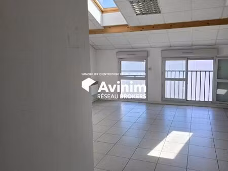 st brice(95) a louer bureaux 44m² 830 € ht-hc/mois