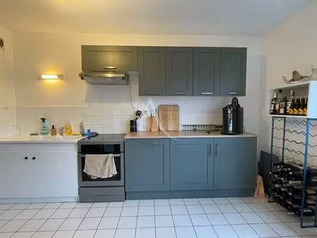 location appartement 3 pièces à angers (49000) : à louer 3 pièces / 89m² angers