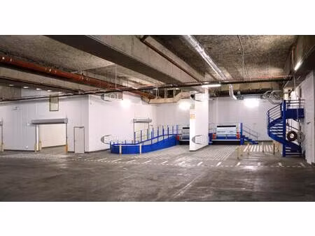 a louer - espace de logistique urbaine de 1 430 m² divisibles