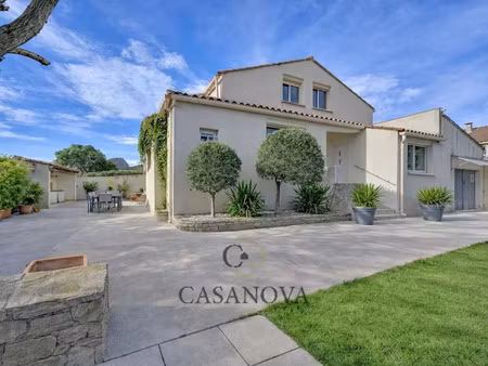 vente maison 8 pièces 185 m² à saint-mathieu-de-tréviers (34270)  550 000 €