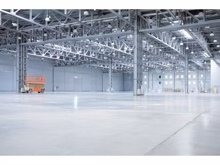 location local commercial