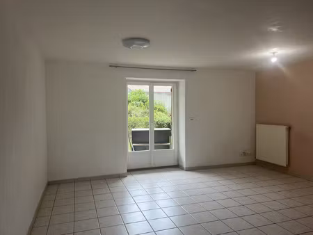 appartement t3 en rez-de-jardin