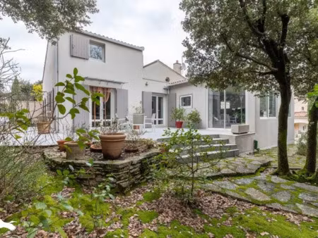 vente maison 8 pièces 180 m² à saint-gély-du-fesc (34980)  649 000 €