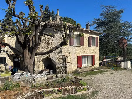 vente maison 6 pièces 205 m² à vaison-la-romaine (84110)  780 000 €
