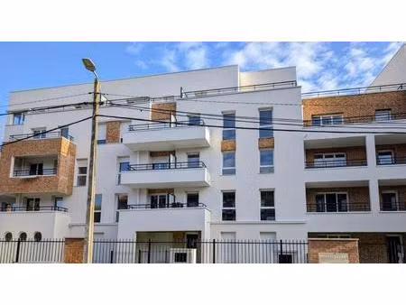 location appartement 2 pièces 46 m² à loos (59120)