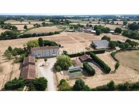 ancienne ferme maraîchère à réactiver sur 2.9 ha