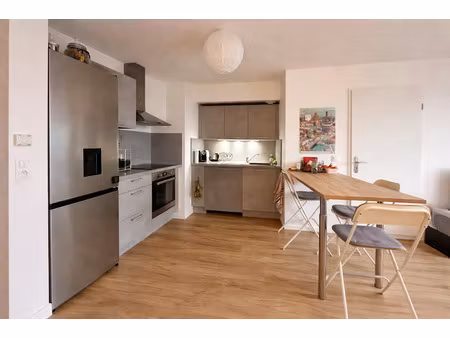 vente appartement 2 pièces 39.58 m² à brie-comte-robert (77170)  165 000 €
