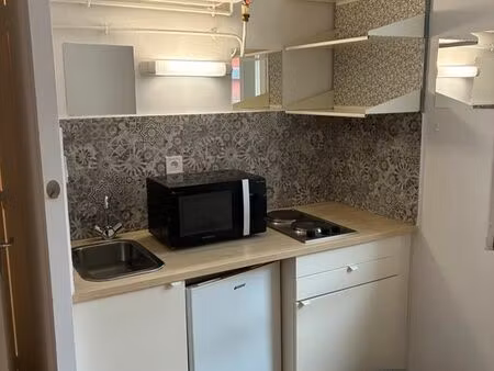 affaire : studio hyper centre grenoble 360 charges comprises