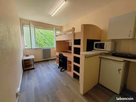 studio 1 pièce 16 m²