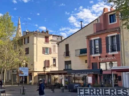 type deux centre-ville  martigues ferrières