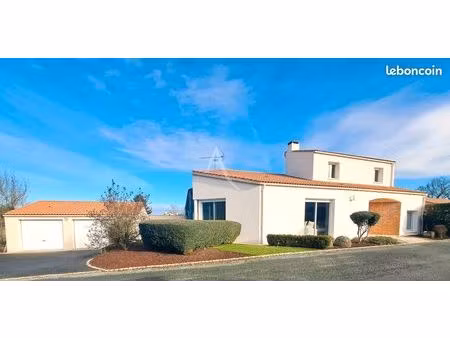 maison 7 pièces 174 m²