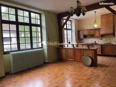 maison 6 pièces 330 m²