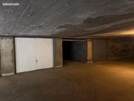 garage 14 m² meylan