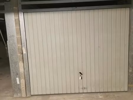 garage/box 13 m² rennes