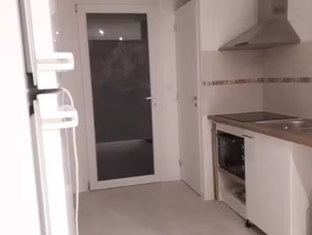 location meublée appartement 3 pièces 60 m² à popian (34230)  770 €