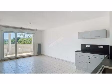 appartement 3 pièces de 55 m2 avec terrasse à chateauneuf les martigues