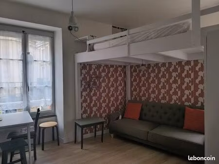 studio plein centre jusqu'en aout