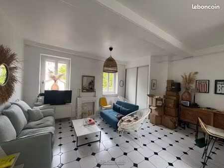 appartement 3 pièces 60 m²