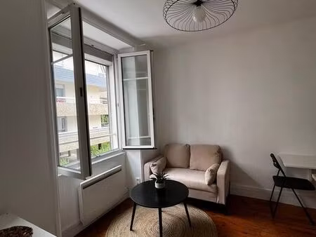 à louer – t2 rénové et entièrement équipé – quartier canclaux