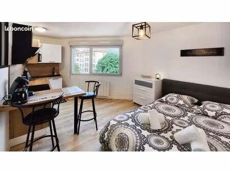studio meublé 22 m² rénové – villeurbanne / campus de la doua