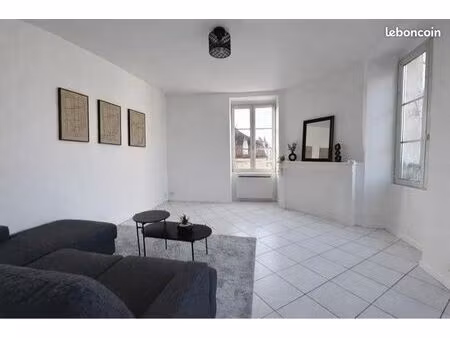 t2 renové centre ville