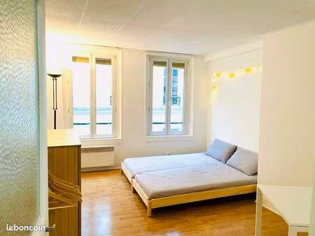 loue studio meublé mouffetard