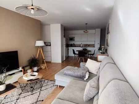 t3 bordeaux bastide avec parking