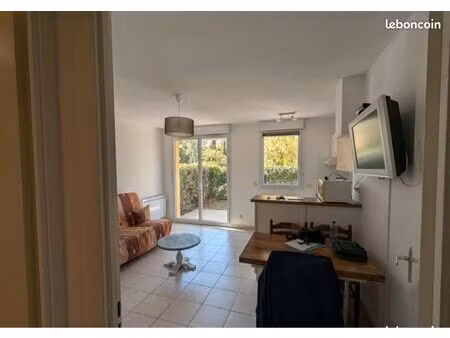 studio meublé de 20m2 avec jardin et piscine