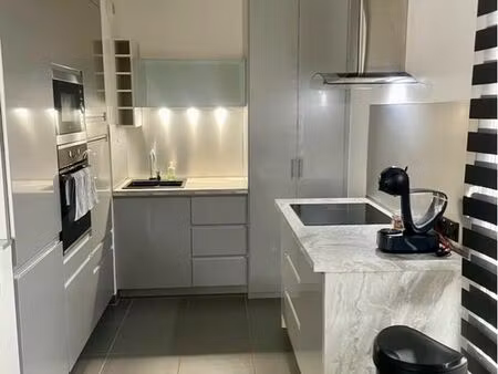 f3 dans résidence sécurisée