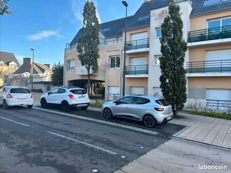 place de parking à louer à l’année dans une résidence de qualité et securise