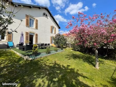 appartement f2 de 90 m² + jardin à louer