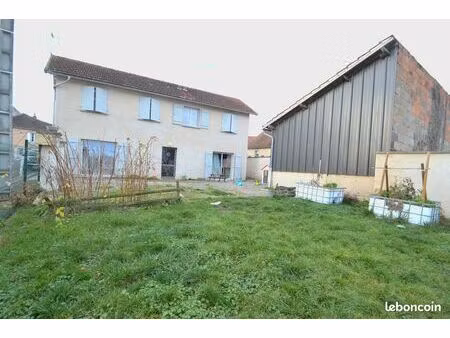 maison 3 pièces 80 m²