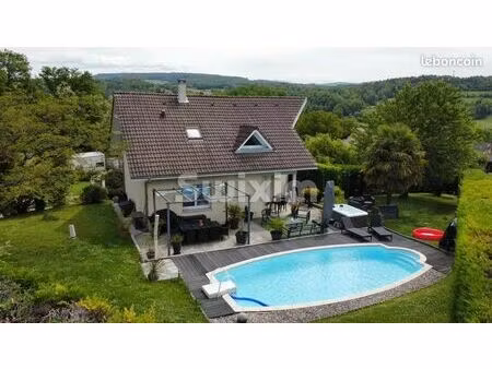 maison 6 pièces 160 m²