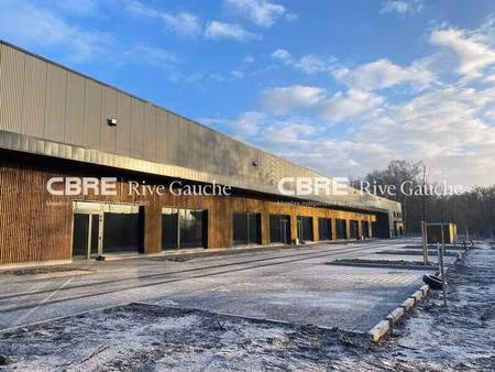 local d'activités à louer