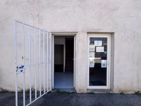 local d'activités à louer