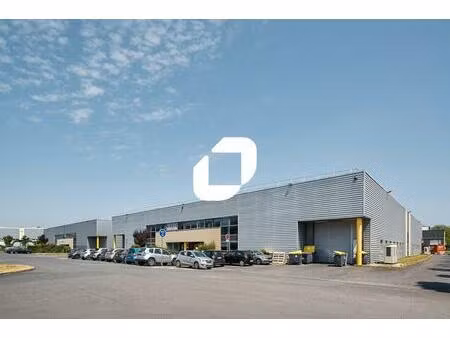 location entrepôt le mesnil amelot 77990