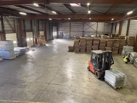 entrepôt à vendre