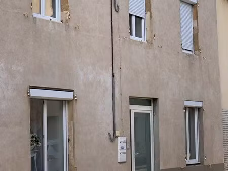 immeuble d’habitation– 1 lot loué + fort potentiel duplex – jarcieu