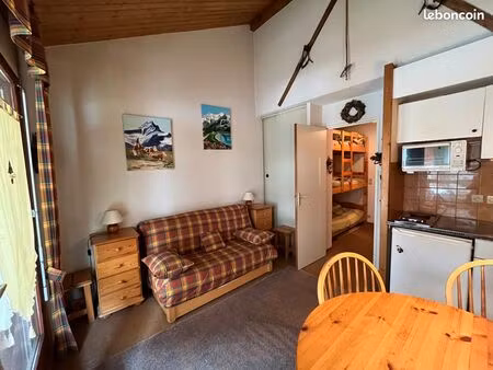 loue appartement à l'année