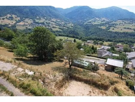 terrain constructible viabilisé à vendre