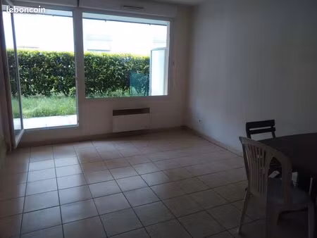 appart. t2 + garage centre ville bourgoin jallieu