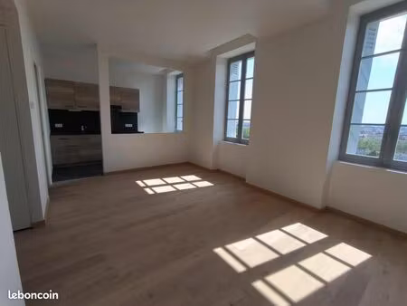 studio 1 pièce 36 m²