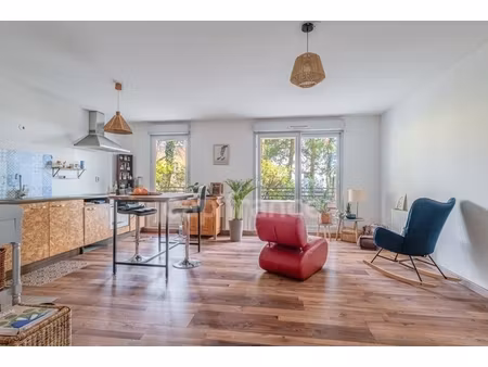 appartement en rez de jardin - 2 p- 50 70m²- les terrasses de neyron