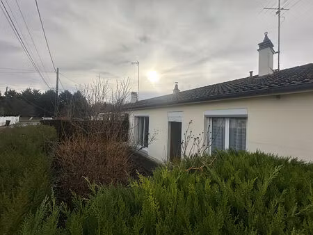 maison familiale 3 chambres avec double garage sur la commune de monts
