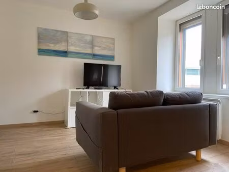 f2 meublé mulhouse  cuisine équipée  grand lit double  salle d’eau carrelé  idéal étudiant