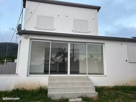 loue f4 120m2 plaine des gregues