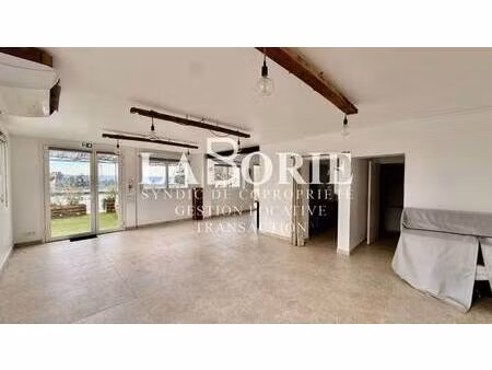 local d'activités à louer