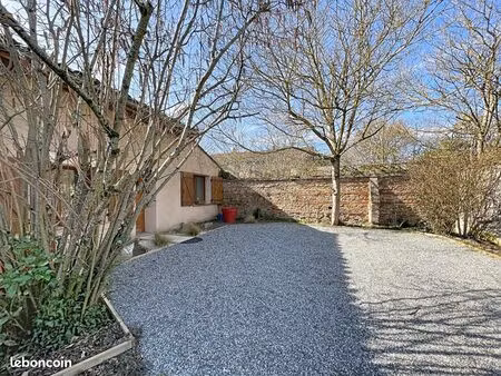 maison 6 pièces 140 m²