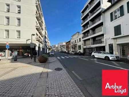 local commercial avec bail commercial